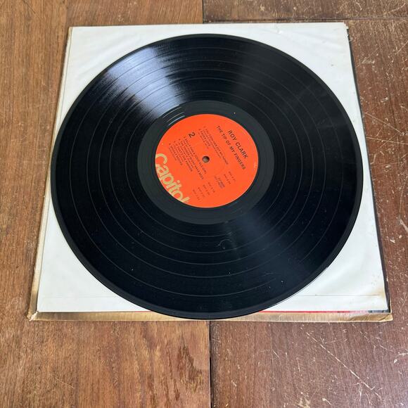 Roy Clark The Tip of My Fingers LP Vinyl Records Capital Records - Picture 4 of 4